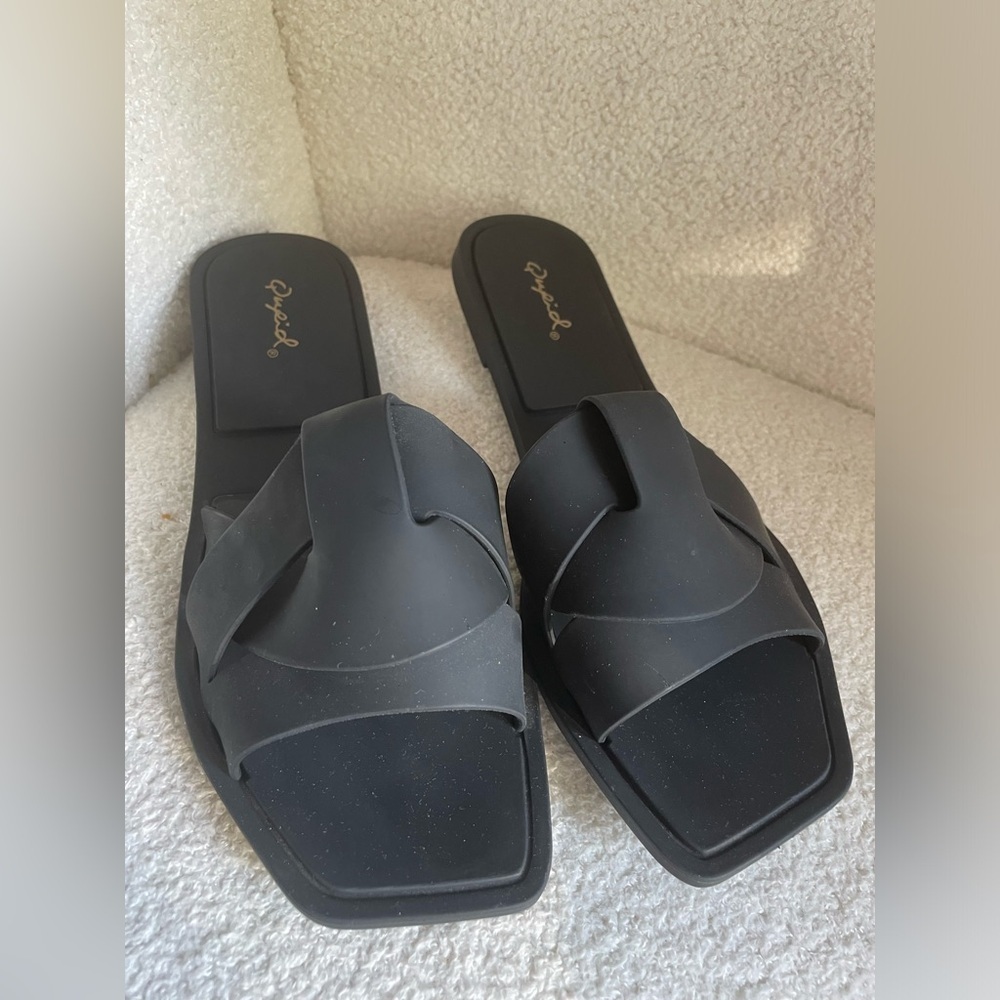 Qupid matte Black squared toe Women's Slide dress Sandals 6.5 NWOT